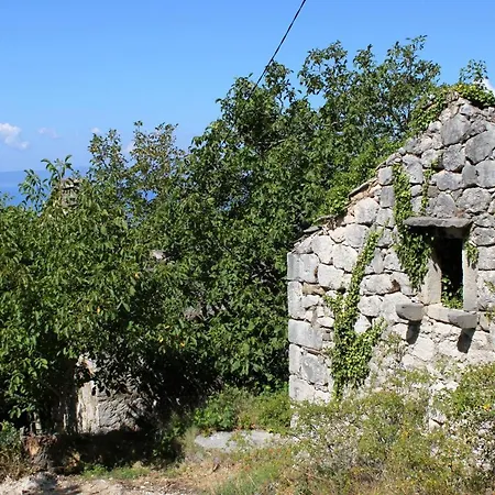 Family Friendly House With A Parking Space Gornji - Podpec, Makarska - 6915 Tucepi